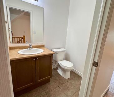 604 Woodlawn Road E #A - Photo 6