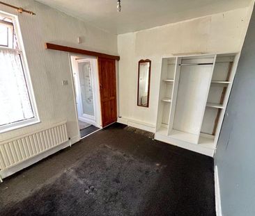 2 bedroom property to rent - Photo 1