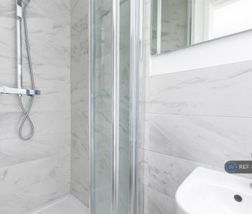 3 bedroom maisonette to rent - Photo 5