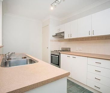 Affordable and Practical Home! - Photo 2