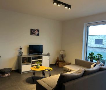 Appartement te huur - Photo 1
