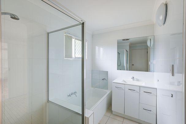 Family Home Located In The Heart Of Kingston - Photo 1