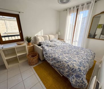 A LOUER AVIGNON INTRA MUROS (84000) : charmant studio meublé - plac... - Photo 5