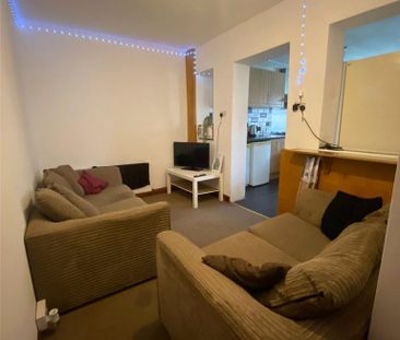 5 bedroom terraced house to rent - Photo 1
