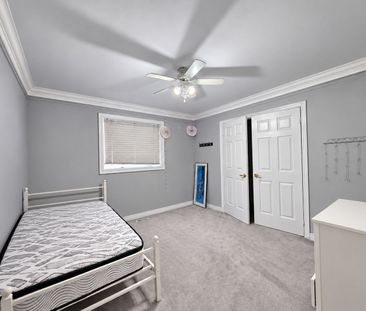 For Lease - 592 Dutch Elliott Court, Newmarket, Ontario - Photo 1