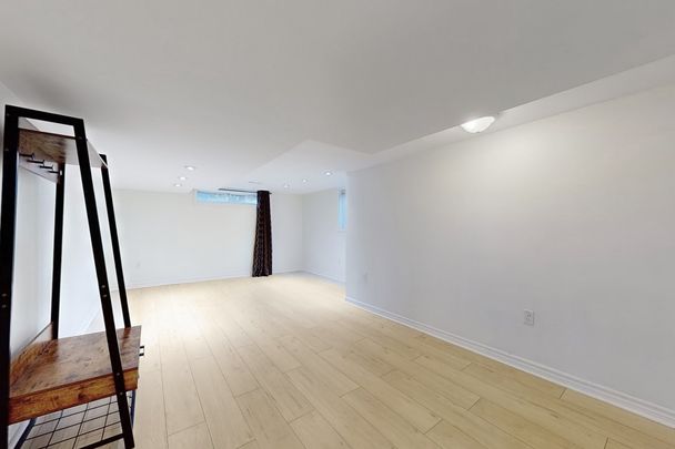 For Lease - 246 Elizabeth Street, Oshawa, Ontario - Photo 1