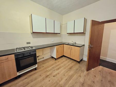 2 bedroom flat to rent - Photo 5