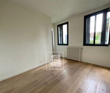 Maison • La Celle-Saint-Cloud - Photo 1