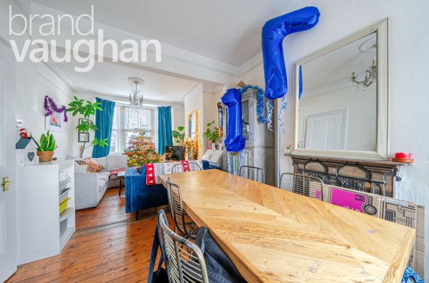 4 bedroom terraced house to rent - Photo 1