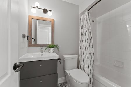 For Lease - 66 Chatterson Street Unit# Main & 2nd floor, Whitby, Ontario - Photo 5