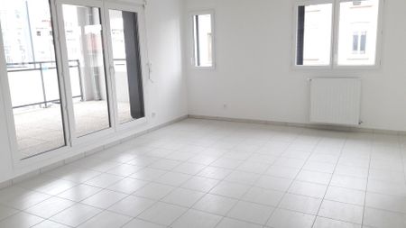 location Appartement T4 DE 83.9m² À VILLEURBANNE - Photo 5