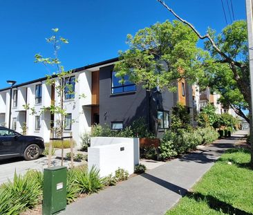 Near new townhouse at Mt Albert - Photo 3