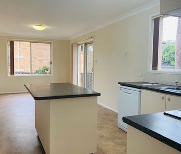 GORGEOUS FAMILY HOME - CHERRYBROOK HIGH CATCHMENT - Photo 6