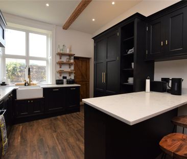 327, Upper Town Street, Bramley, Leeds, LS13 3JX - Photo 6