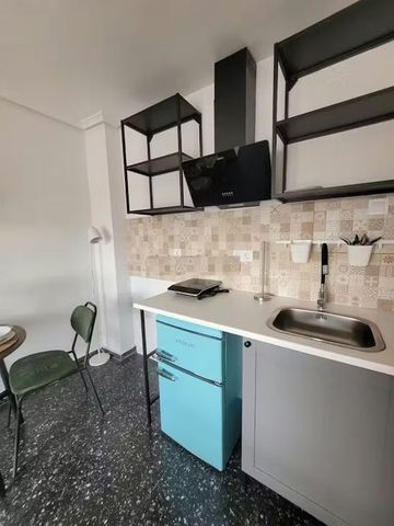 Carrer de Juan de Garay, Valencia, Valencian Community 46017 - Photo 2