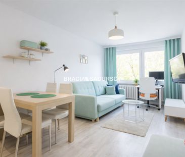 GUSTOWNA, PRZYTULNA KAWALERKA W NOWEJ HUCIE - Zdjęcie 4