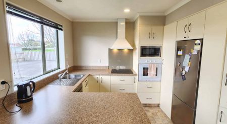 Stratford, 3 bedrooms - Photo 4