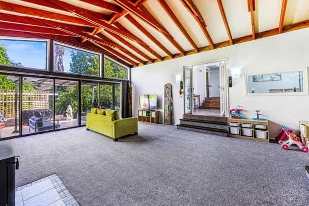 Spacious Family Home in Quiet Oxley Vale Cul-de-Sac - Photo 1
