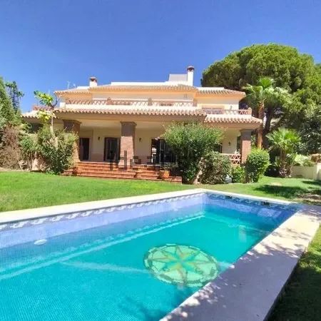 Alquiler de casa o chalet independiente en Calle Rosmari, 4 - Photo 1