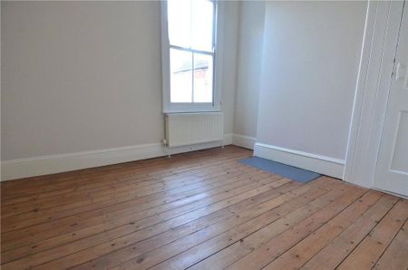 4 bedroom terraced house to rent - Photo 5