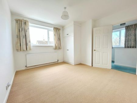 Detached house to rent on - Photo 5