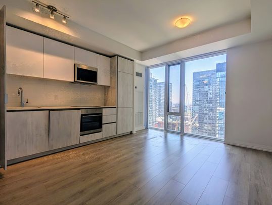 For Lease - 8 Widmer Street Unit# 2915, Toronto, Ontario - Photo 1