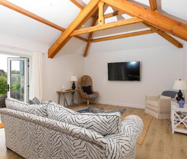 2 bedroom bungalow to rent - Photo 2