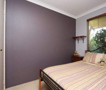 🏡 A Dream Home in Canning Vale! A 4-Bedroom Haven 🏡 - Photo 4