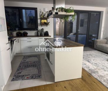 Luxuriöse 4-Zimmer Erdgeschosswohnung mit Garten - Photo 4