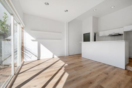 Light-Filled Home in Prime Location! - Photo 3