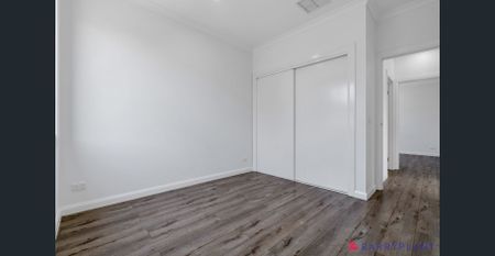 IMMACULATE 3 BEDROOM PROPERTY (UTILITIES INCLUDED IN RENT PRICE) - Photo 4