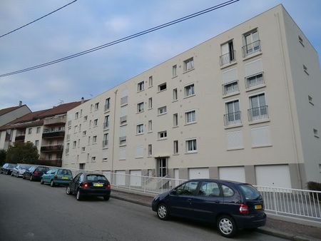 Location Appartement 4 pièces 74m² LIMOGES 87000 - Photo 4