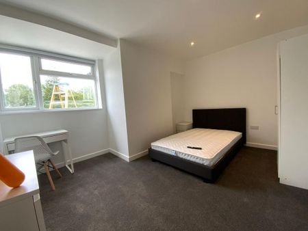 1 bedroom in a house share to rent - Photo 5
