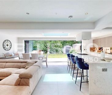 4 bedroom semi-detached house to rent - Photo 1