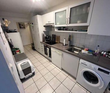 schöne 2 Zi.-Whg., ca. 58 m², Einbauküche und eigener Eingang - Photo 5