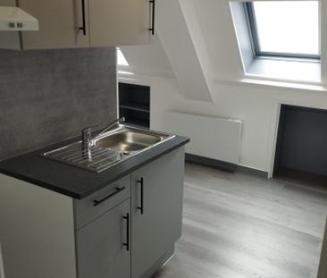 Location Appartement 1 pièce 16m² COUTANCES 50200 - Photo 2