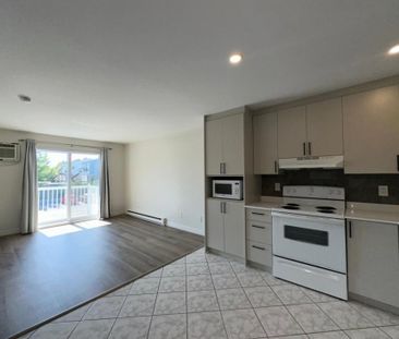 Appartement à louer - Sainte-Thérèse (Jardin Blainville) - Photo 5