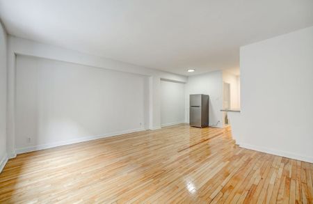 1433 Towers - Photo 2