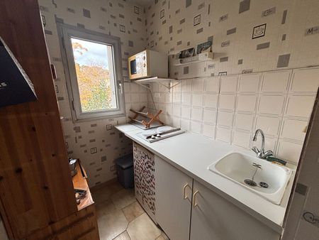 Location Appartement 1 pièce 20m² NIMES 30000 - Photo 3