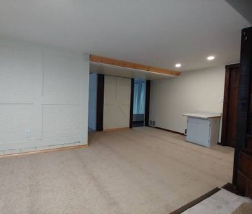 One bedroom basement suite for rent - Photo 4