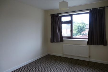 Peterhouse Crescent - Photo 4