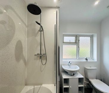 2 bedroom semi-detached house to rent - Photo 3