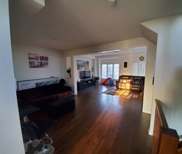 For Lease - 3160 Boxford Crescent Unit# 2, Mississauga, Ontario - Photo 2
