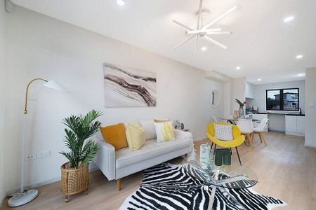 Modern 3BR Townhouse in New Lynn! - Photo 4