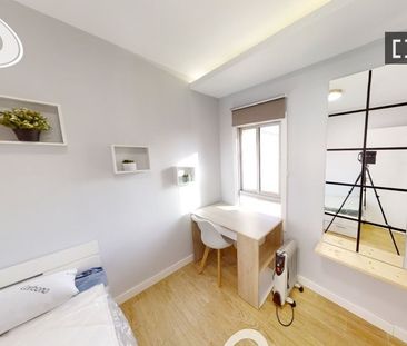 granada, Andalusia 18011 - Photo 1