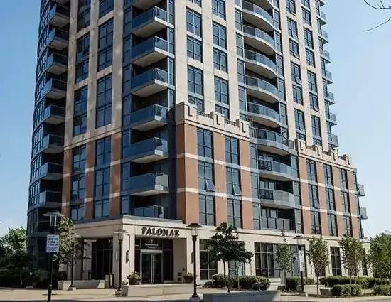 Palomar at Village Gate West | 3 Summerland Terrace, Etobicoke - Photo 1