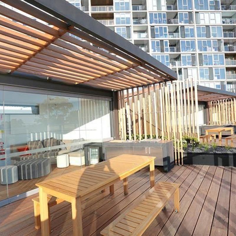 Luxury Inner-City Living - Photo 1
