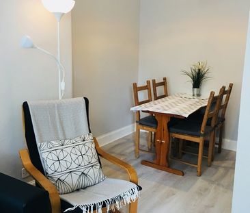 1 Bed Flat, Easter Road, EH6 - Photo 3