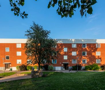 Hjelmarsrörsgatan 42 - Photo 1