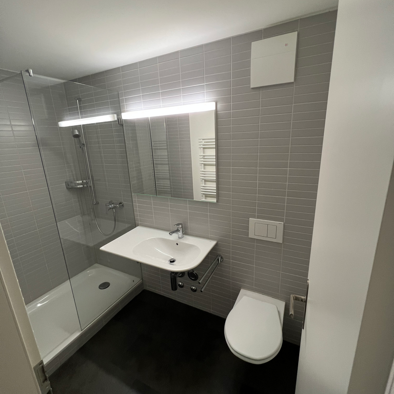 Preiswertes Zuhause in Seenähe - Photo 1